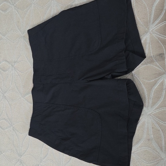 Eddie Bauer Pants - Eddie Bauer Black Flat Front Shorts!